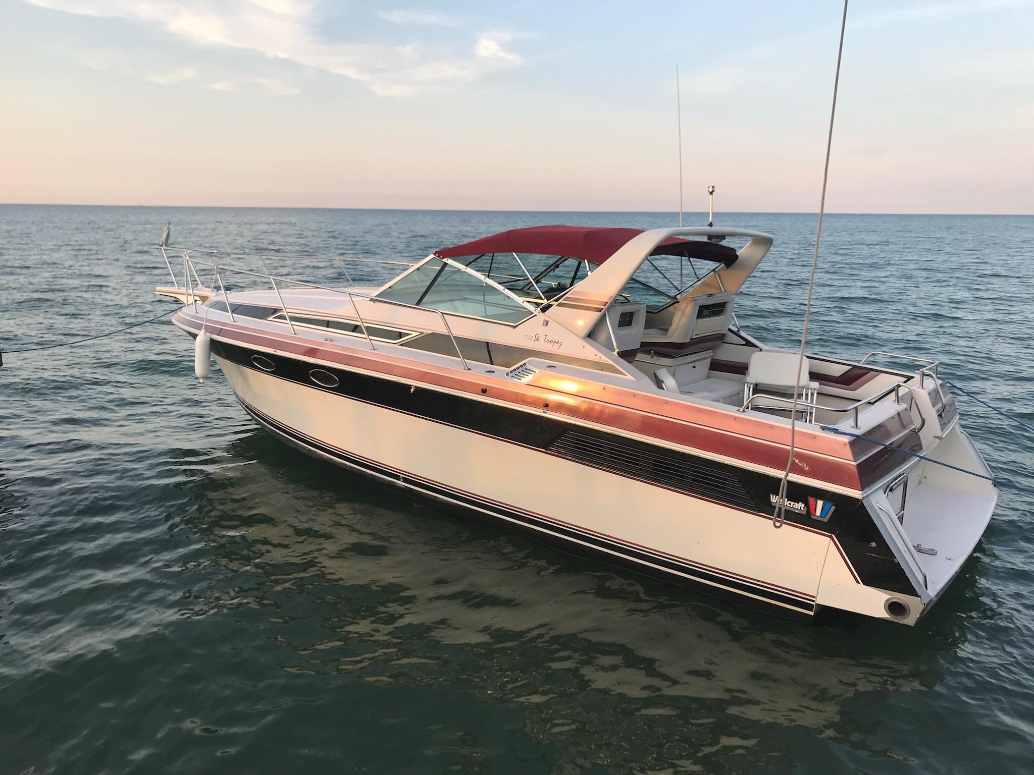 1988 Wellcraft St Tropez 3200