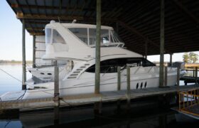 9049137 20231011180020456 1 XLARGE at Knot 10 Yacht Sales