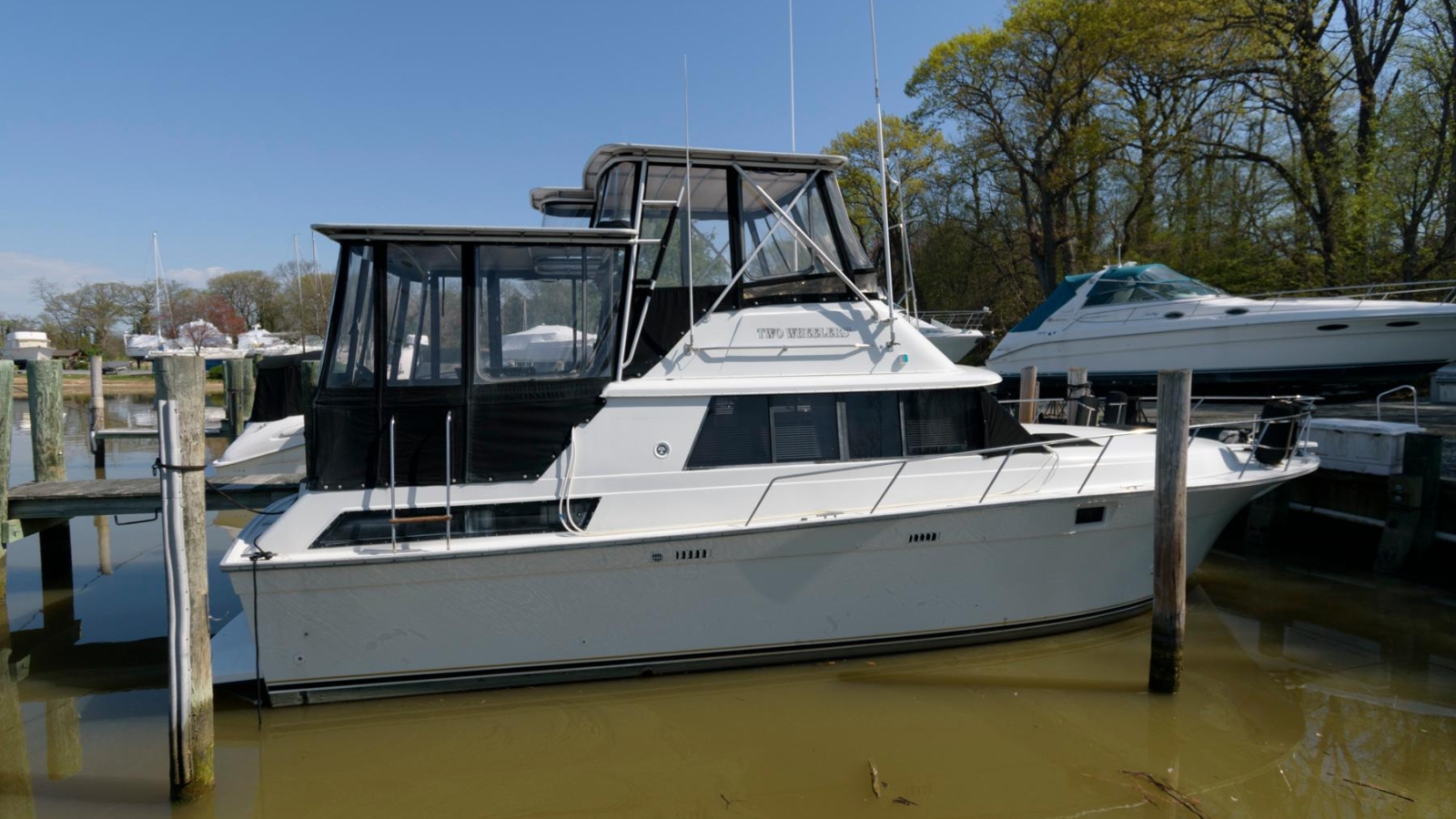 1983-silverton-40-motor-yacht-power-9246020-20240416045128014-1_XLARGE.jpg