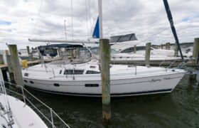 9274005 20240406100307349 1 XLARGE at Knot 10 Yacht Sales