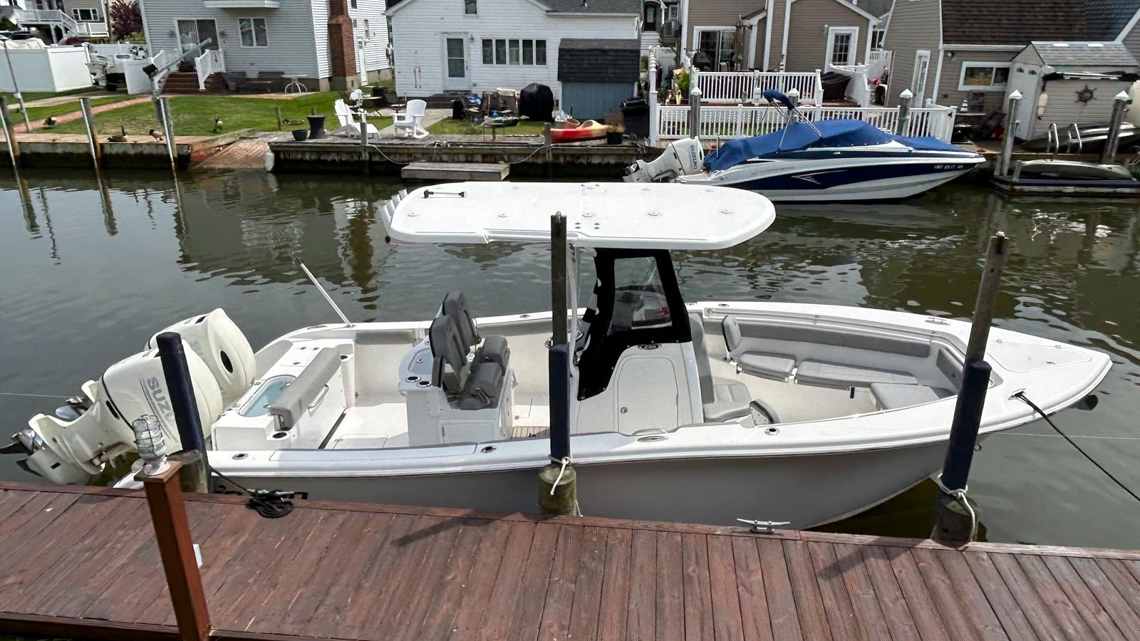 2020-sea-pro-259-center-console-power-9263762-20240515043445764-1_XLARGE.jpg