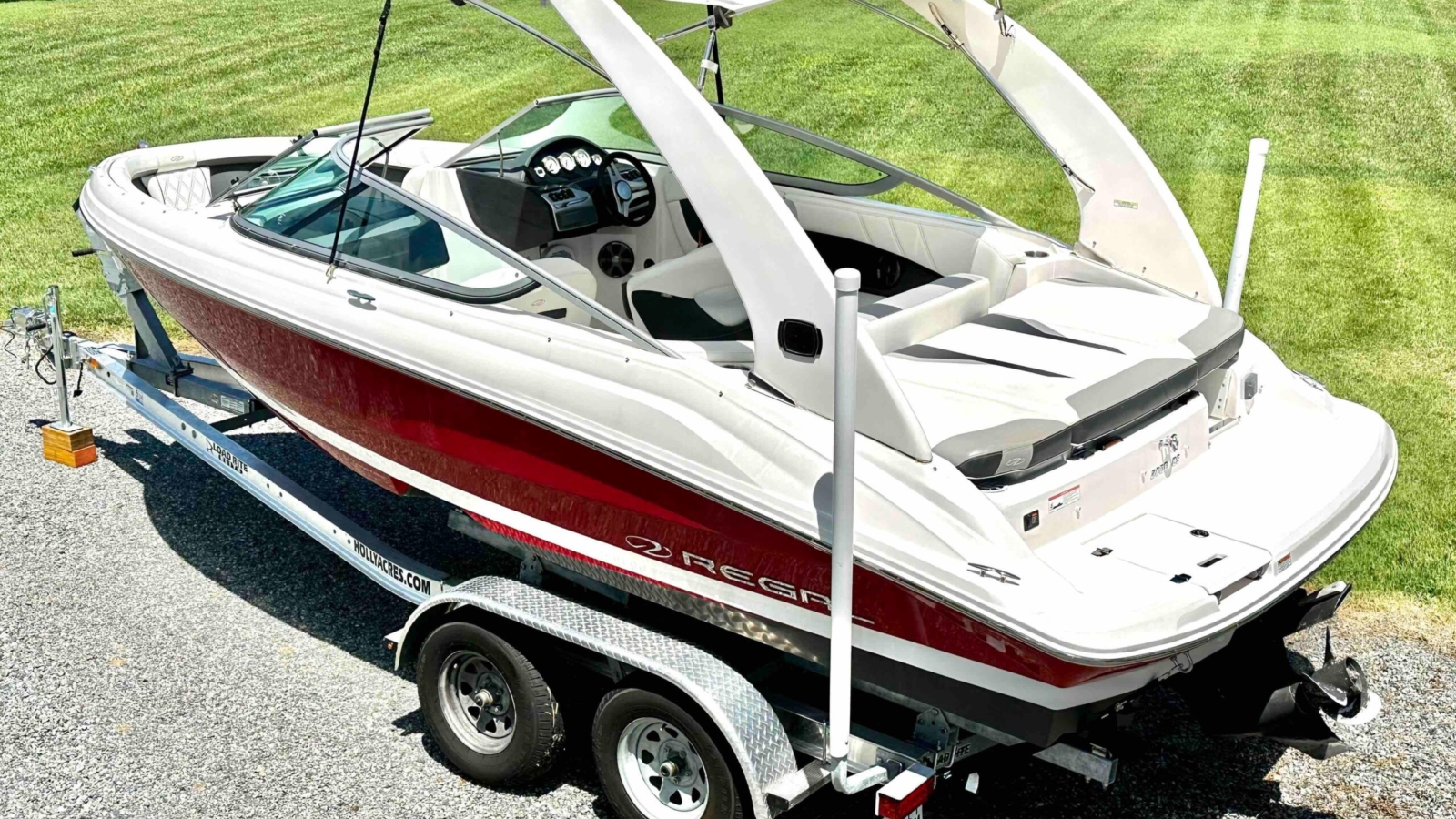 2019-regal-2000-es-bowrider-power-9463707-20240713043918835-1_XLARGE.jpg