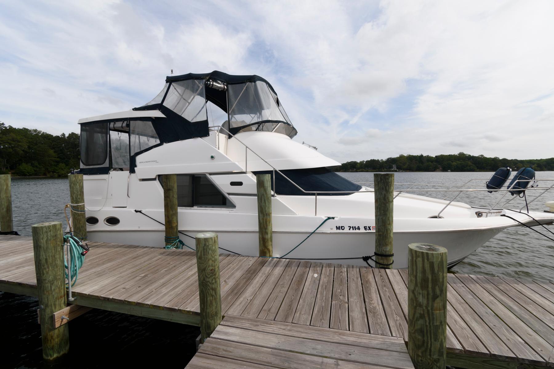 1999 Silverton 392 Motor Yacht