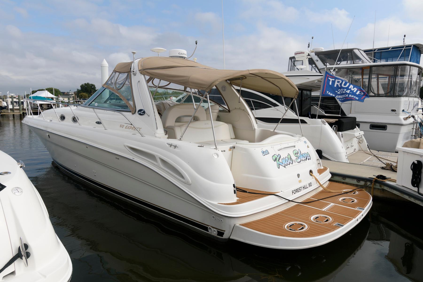 2000 Sea Ray 410 Express Cruiser