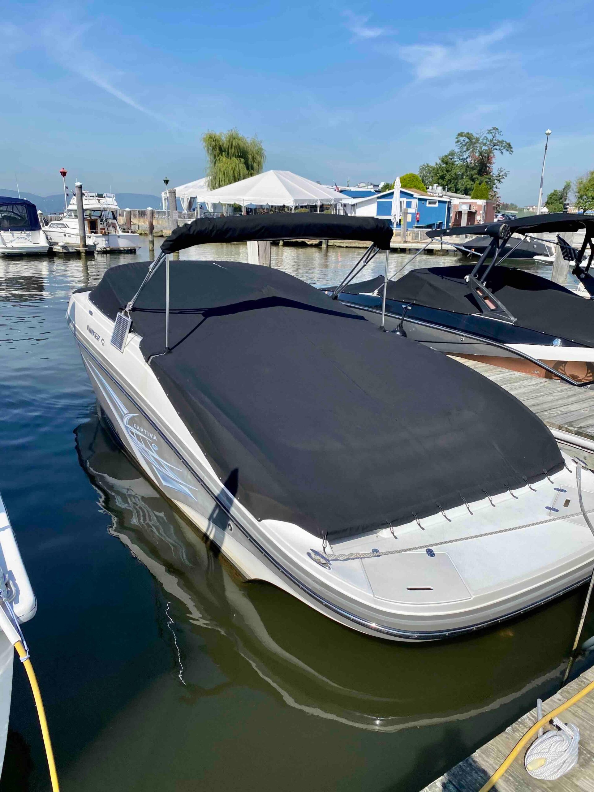 2012 Rinker 246 Captiva Bowrider