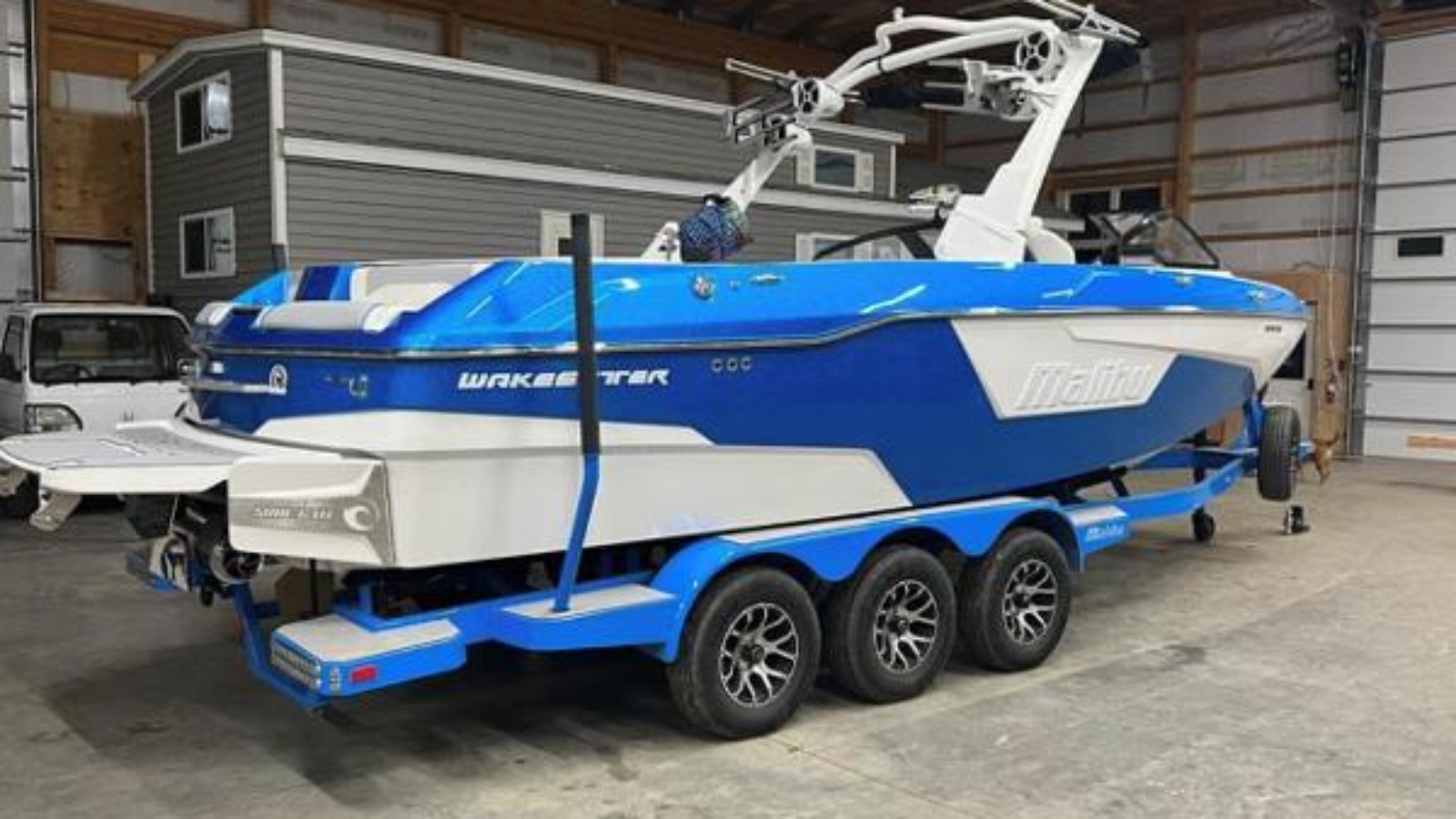 2021-malibu-wakesetter-25-lsv-power-9561231-968934916-0-250920241319-0.jpg