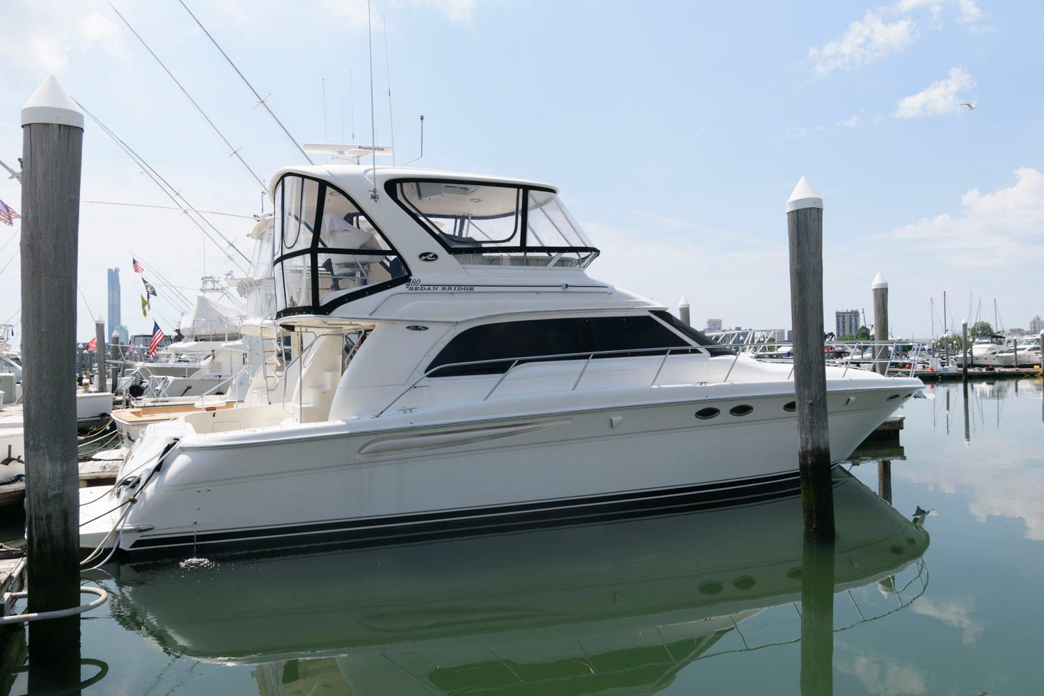 2004 Sea Ray 480 Sedan Bridge