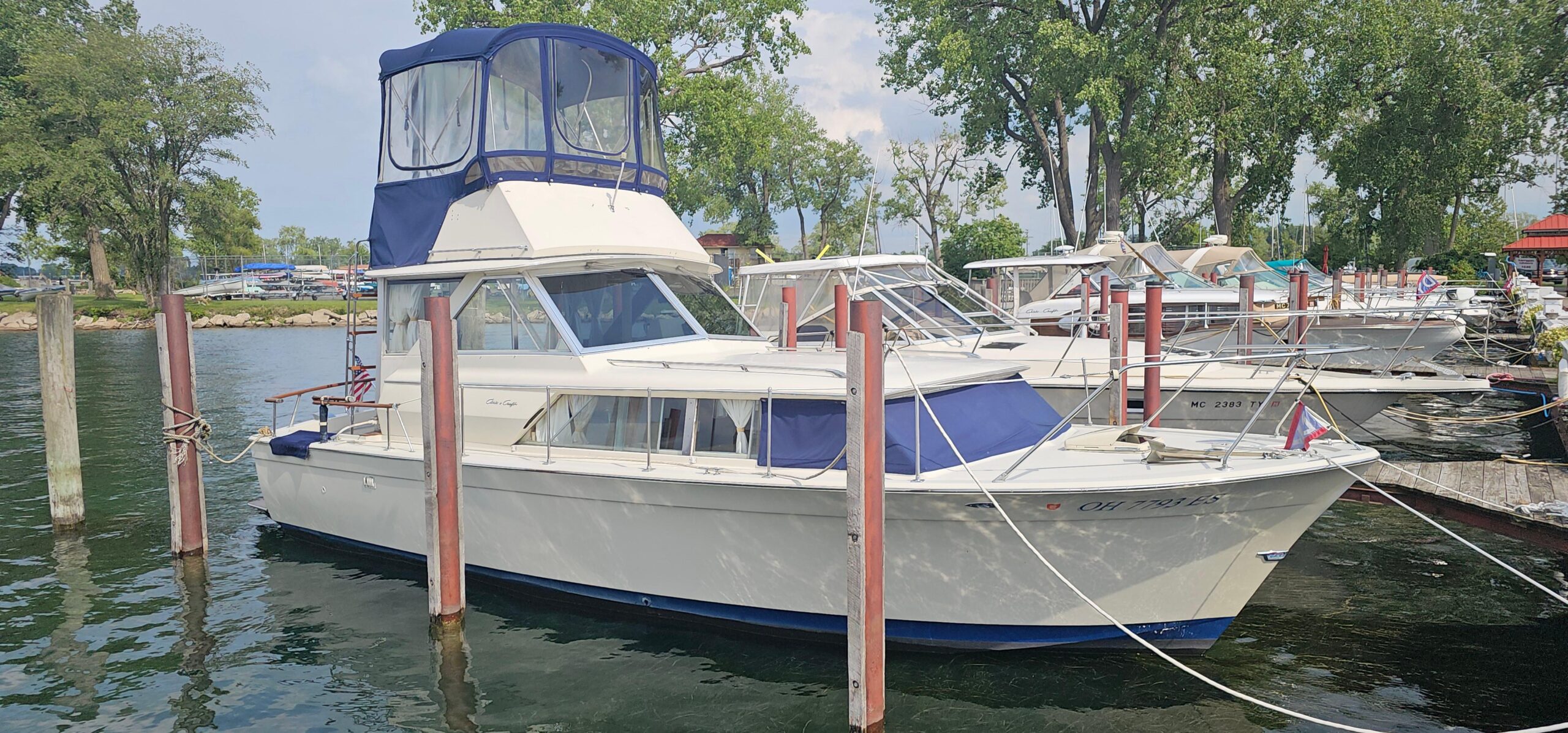 1969 Chris-Craft 31 Commander