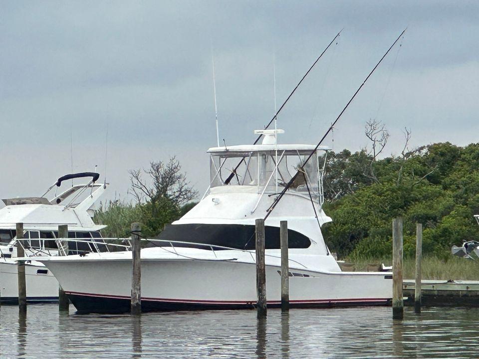 1993 Luhrs Tournament 380 Convertible