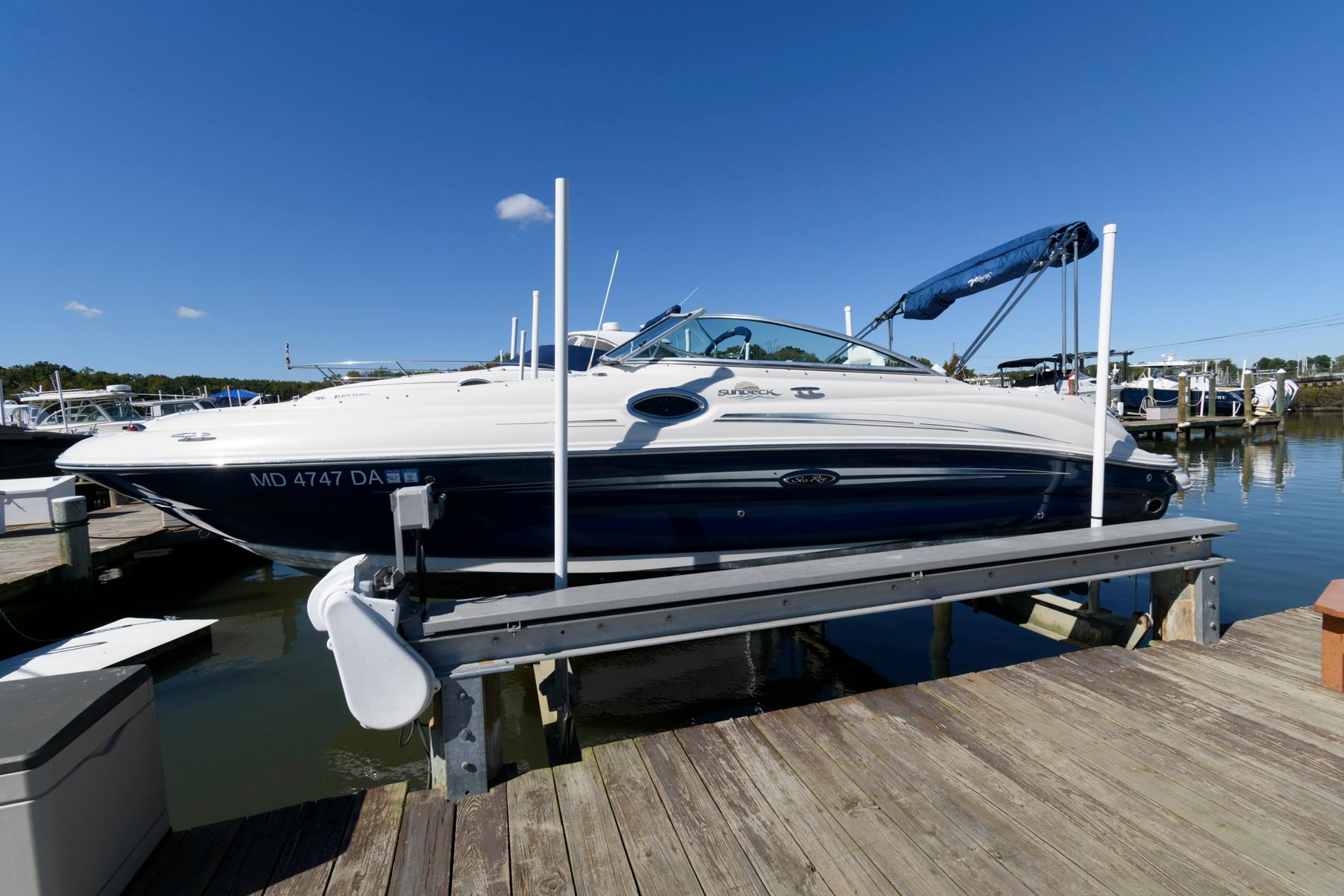 2007 Sea Ray 240 Sundeck