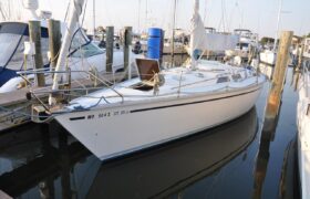 1989 hunter legend 40 sail 9611376 20241113113729030 1 XLARGE at Knot 10 Yacht Sales