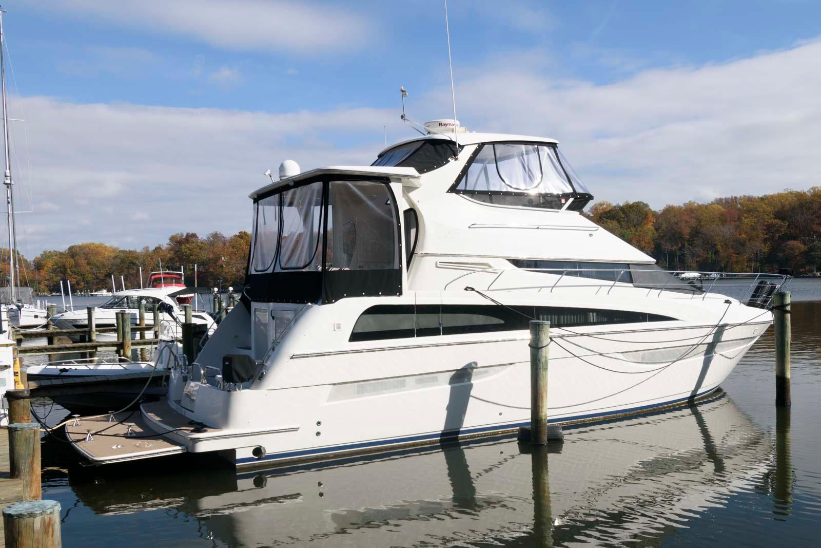 2007 Carver 43 Motor Yacht