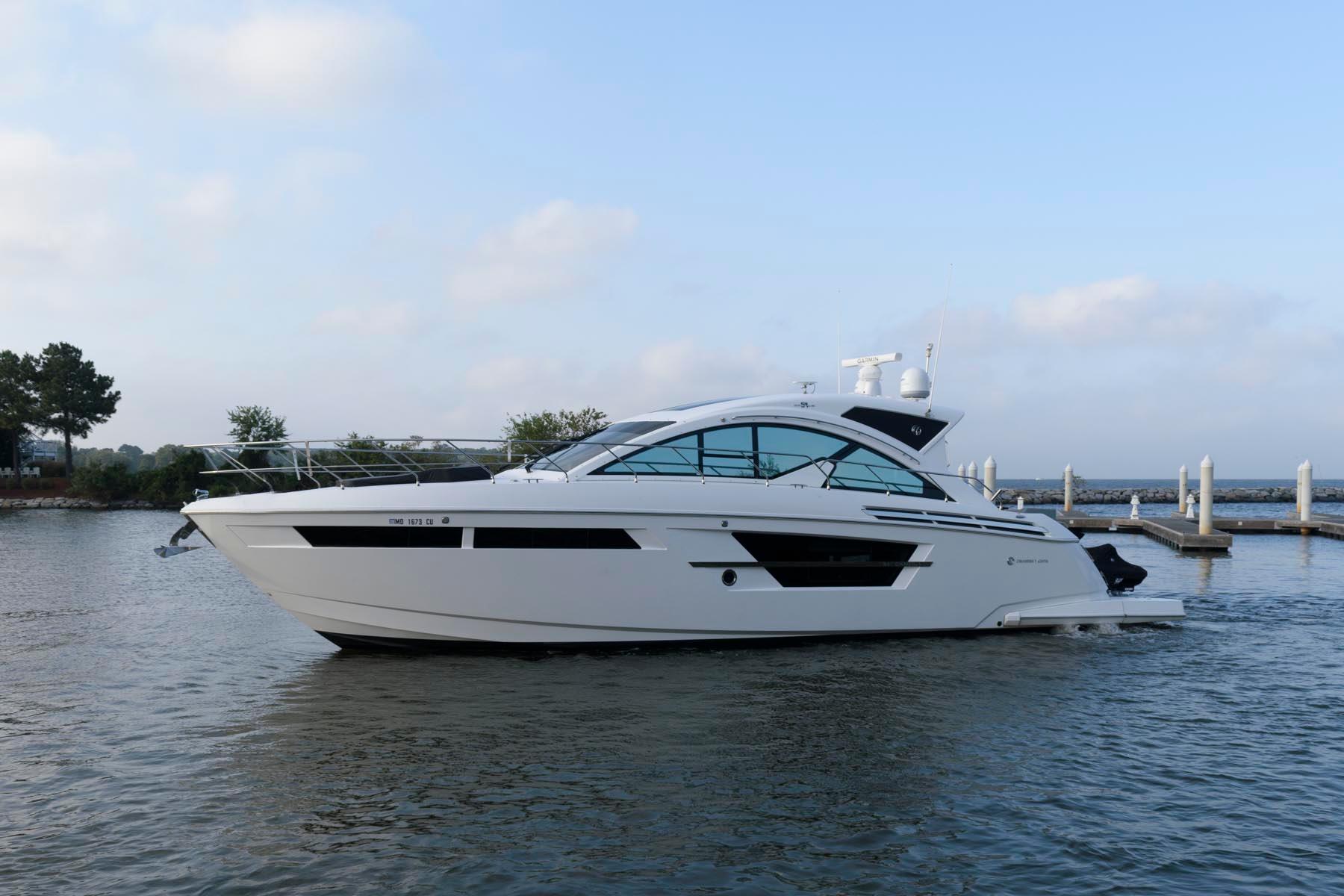 2022 Cruisers Yachts 54 Cantius