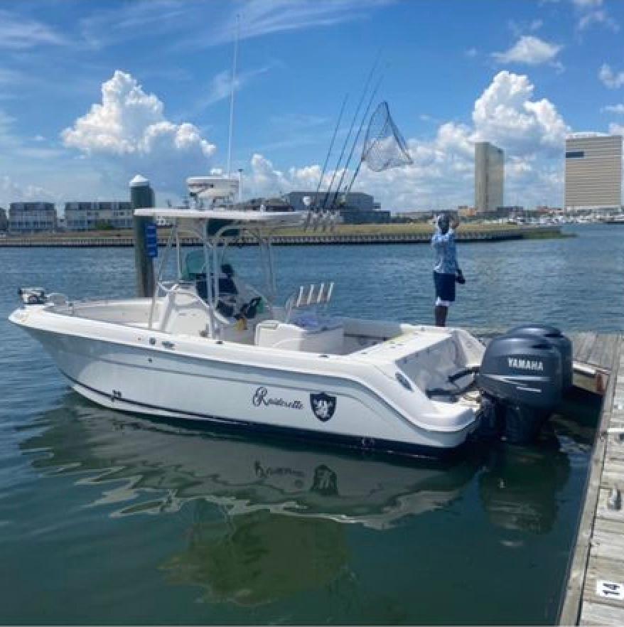 2005 Robalo 240 Center Console