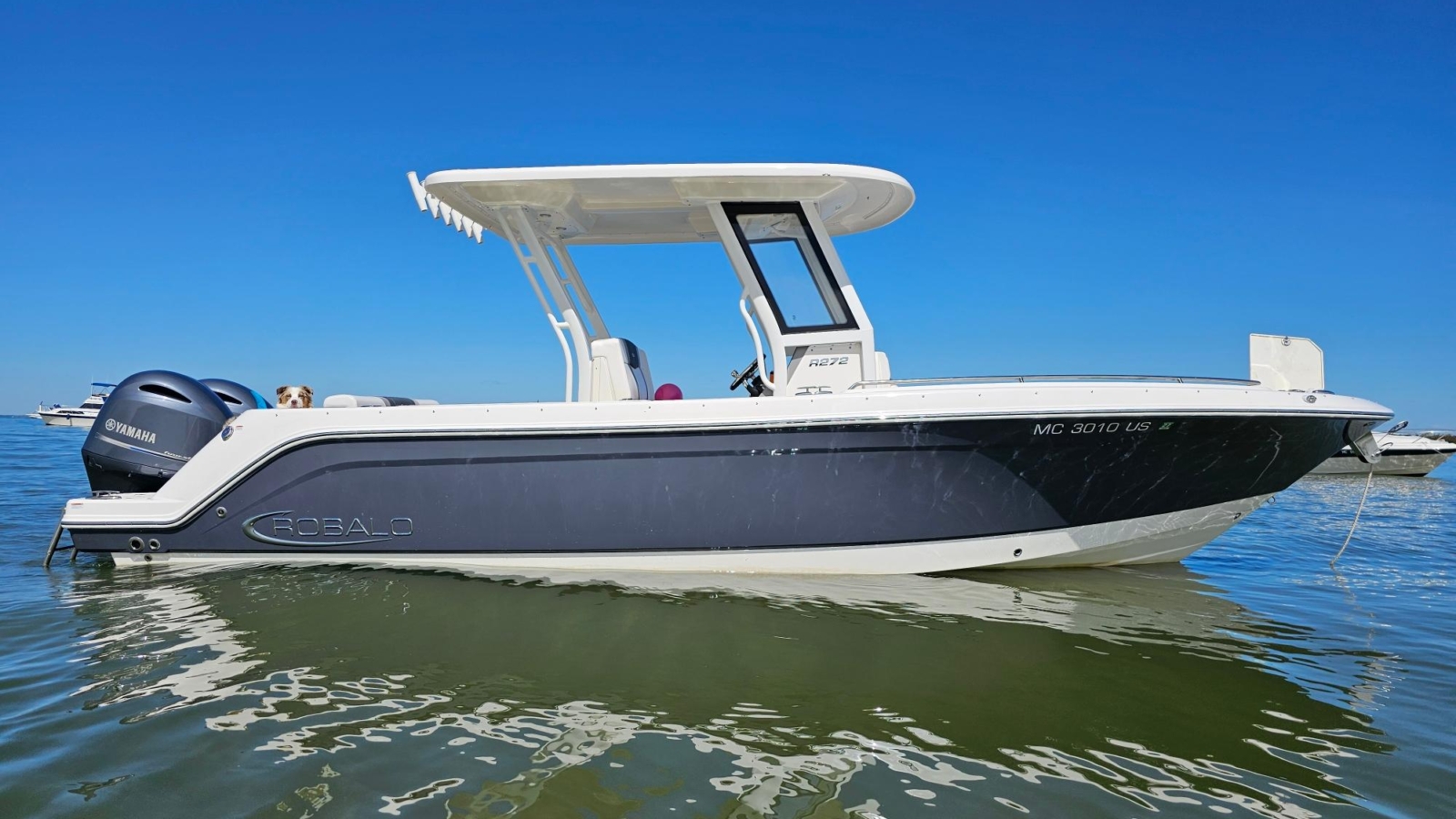 2021-robalo-r272-center-console-power-9527855-20240831111149058-1_XLARGE.jpg