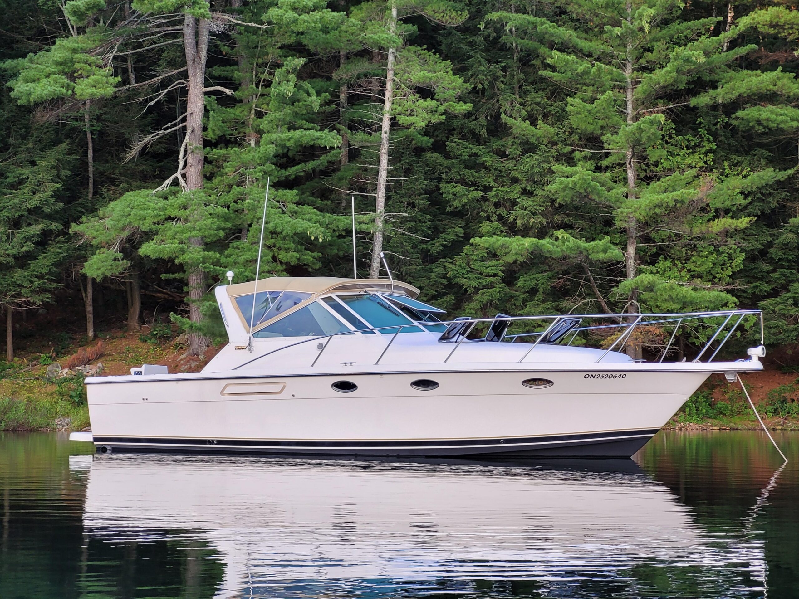 1994 Tiara Yachts 3100 Open