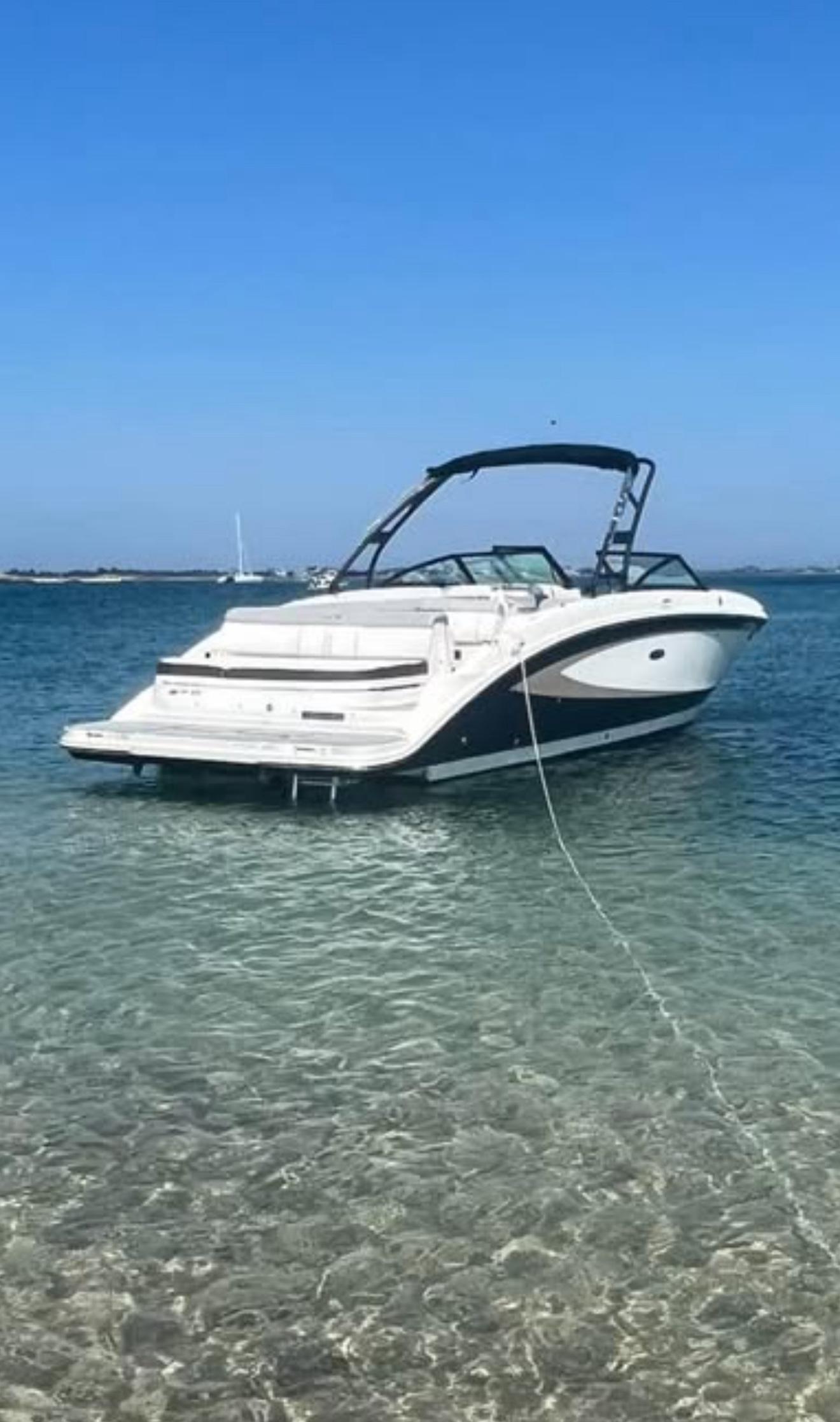 2016 Sea Ray SDX 270