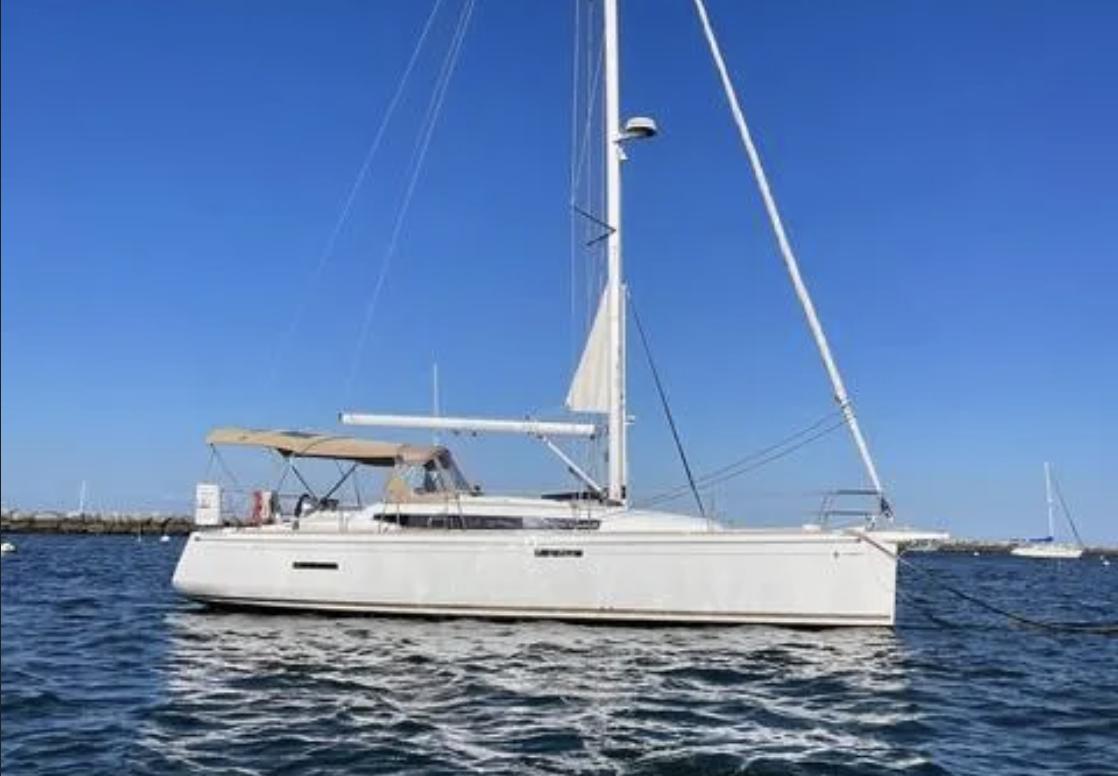 2017 Jeanneau Sun Odyssey 389