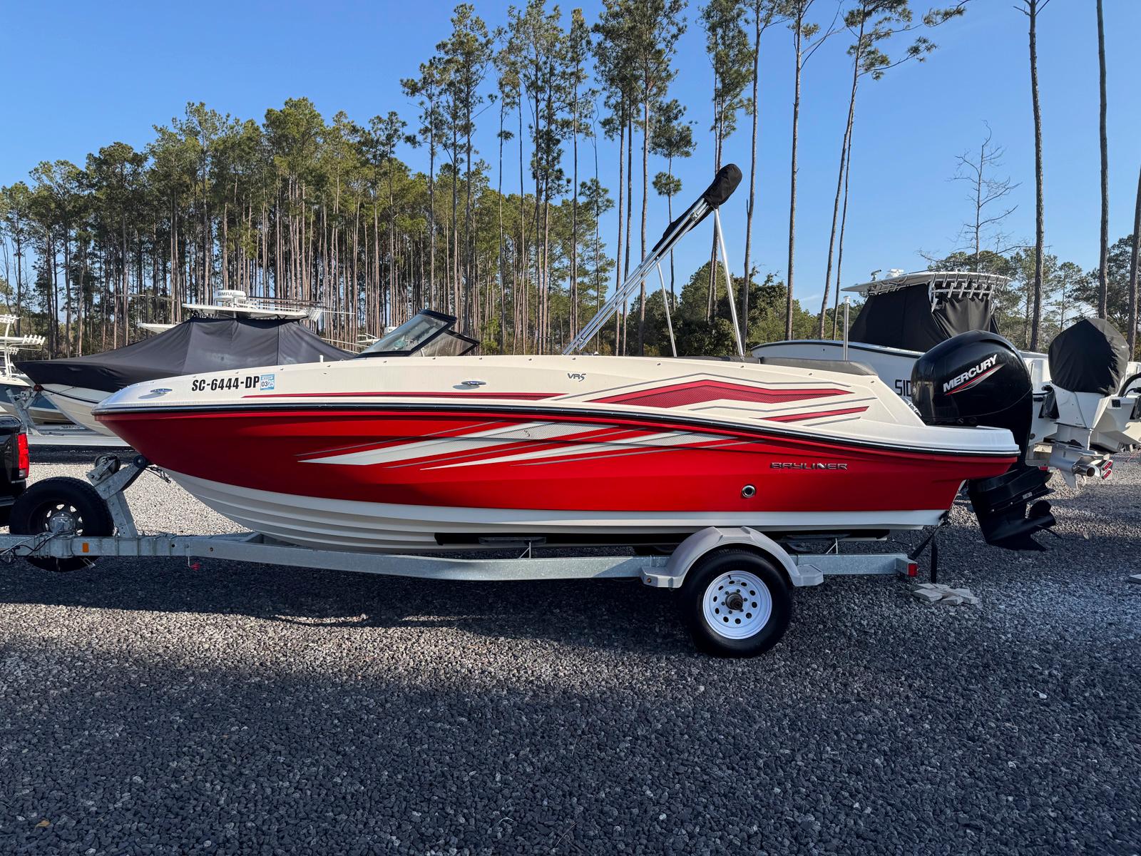 2021 Bayliner VR5 Bowrider OB