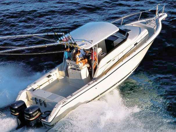 2000 Pursuit 3070 Offshore Center Console