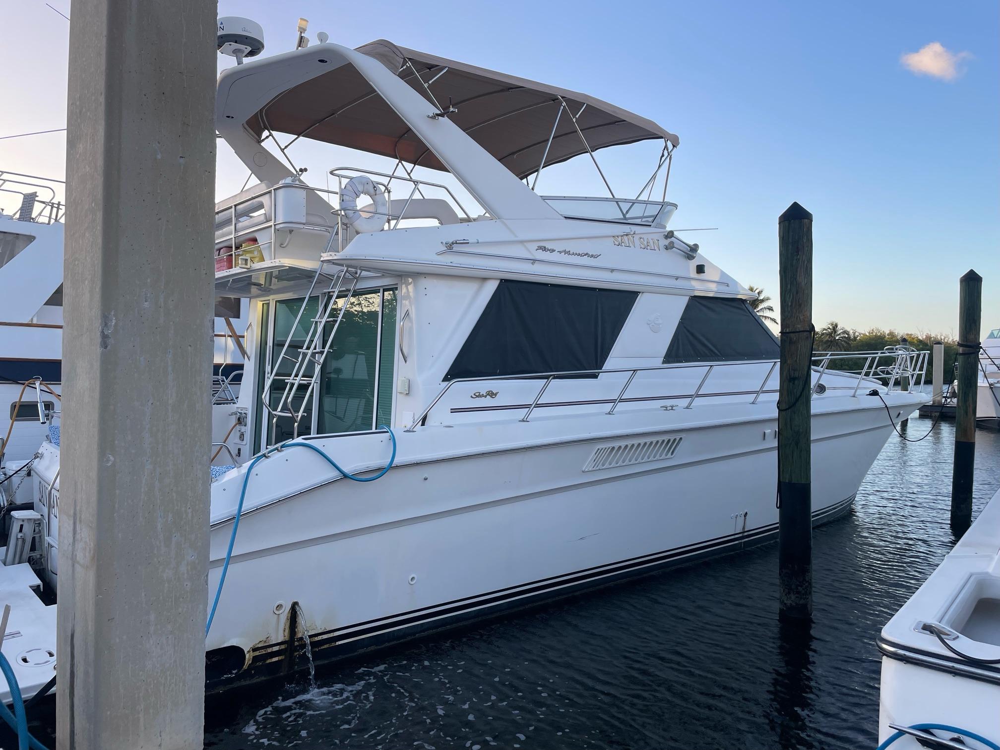 1995 Sea Ray 500 Sedan Bridge