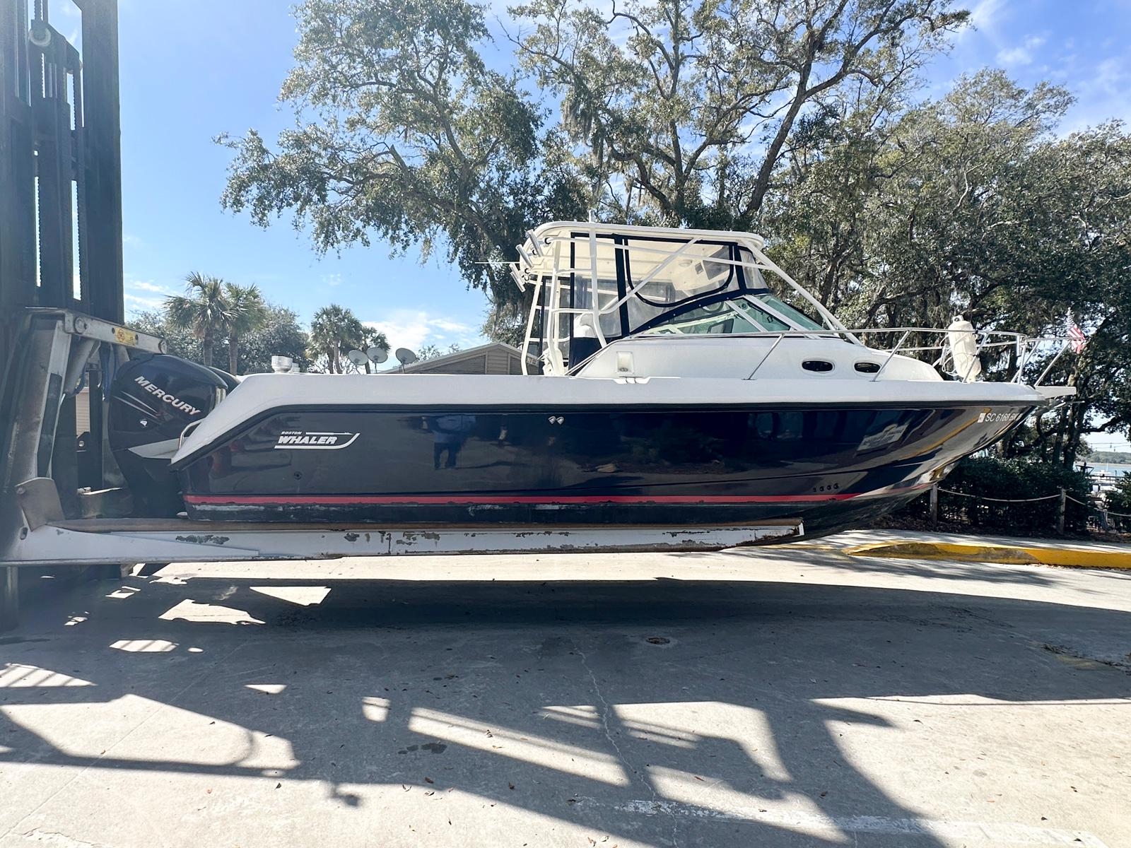 2001 Boston Whaler 28 Conquest