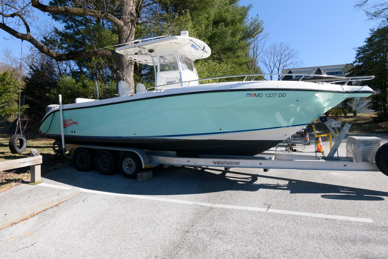 2008 Century 2901 Center Console